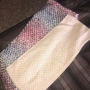 2 infinity scarves